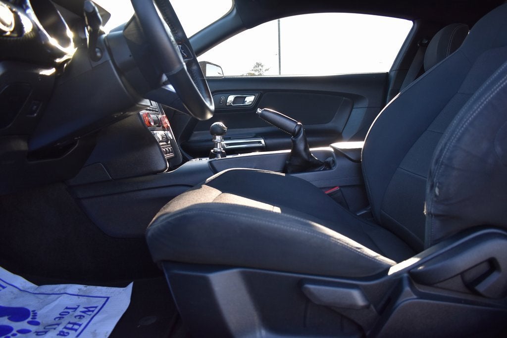 2015 Ford Mustang V6