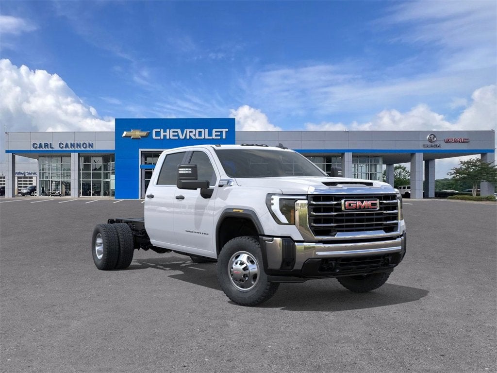 2026 GMC Sierra 3500 HD Chassis Cab Pro