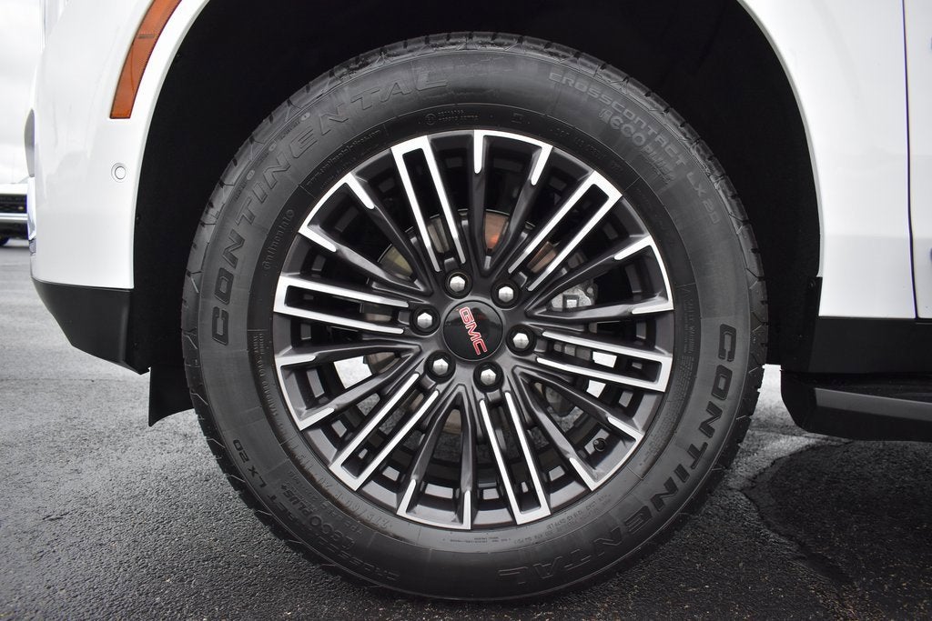 2025 GMC Yukon Elevation