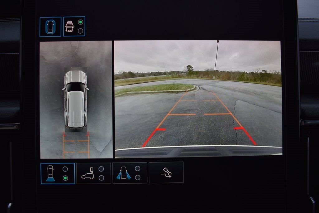 2025 GMC Yukon Elevation