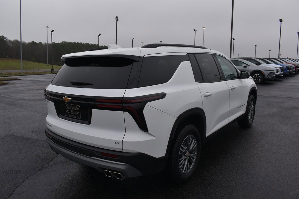 2024 Chevrolet Traverse LT