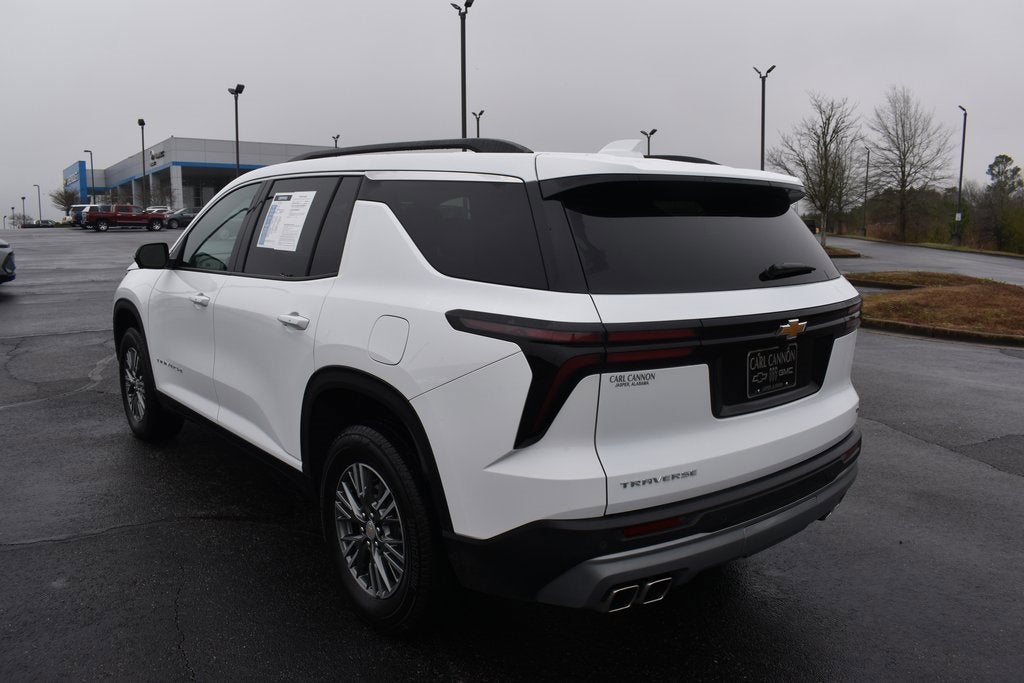 2024 Chevrolet Traverse LT