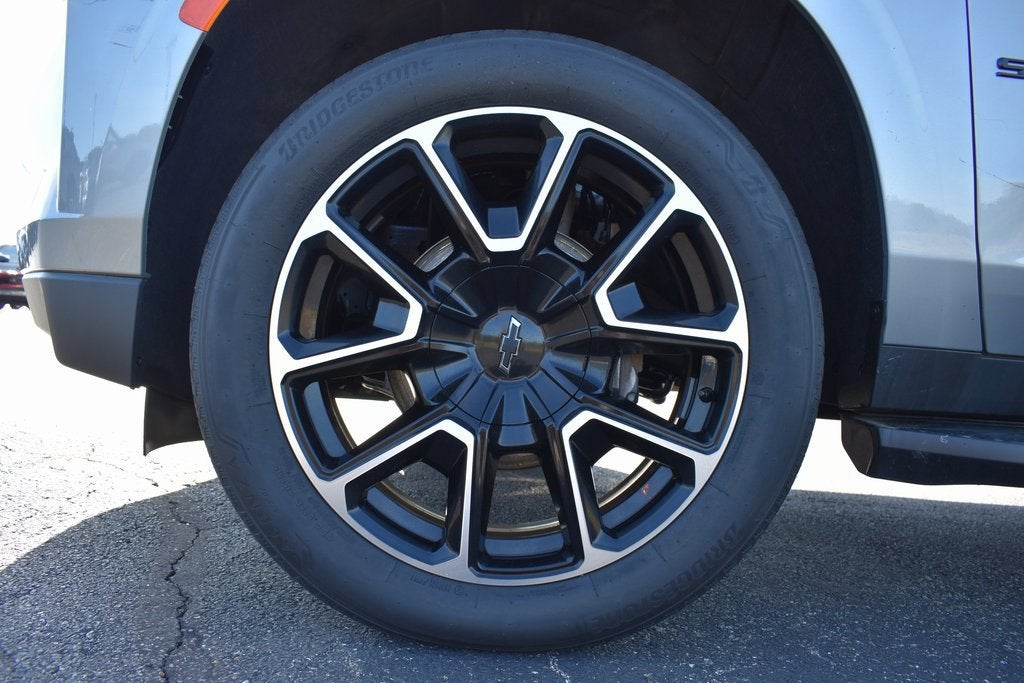 2024 Chevrolet Suburban RST