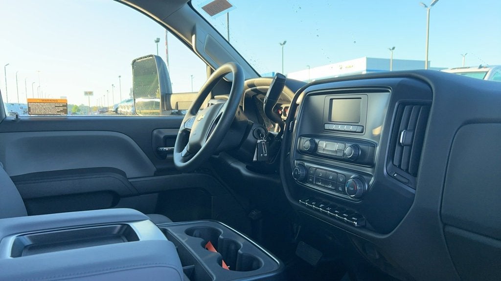 2024 Chevrolet Silverado 5500 HD Work Truck