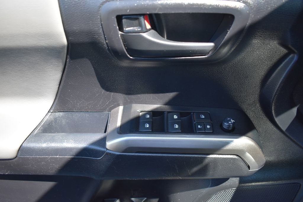 2021 Toyota Tacoma 2WD SR5