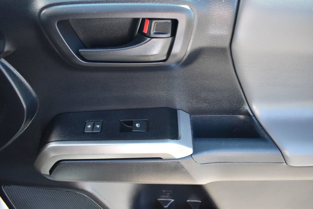 2021 Toyota Tacoma 2WD SR5