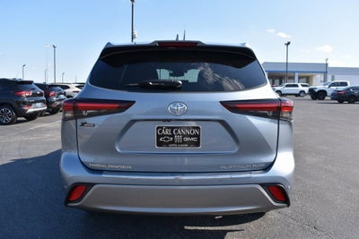 2024 Toyota Highlander LE