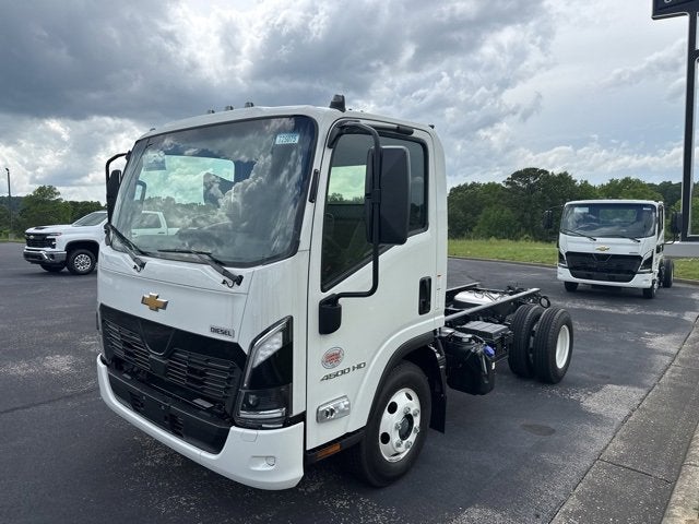 2025 Chevrolet Low Cab Forward 4500 HD Base