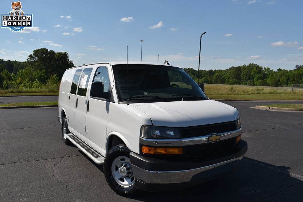 2024 Chevrolet Express 2500 Work Van HD's photo