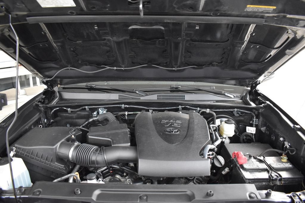 2022 Toyota Tacoma 2WD SR5