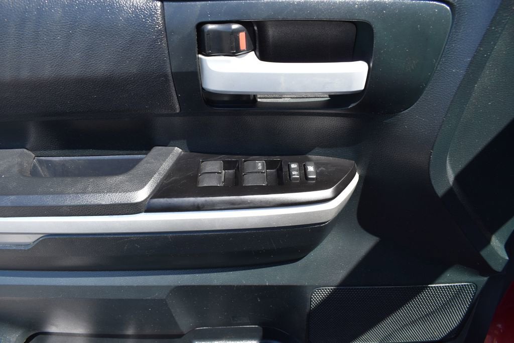 2017 Toyota Tundra 2WD SR5