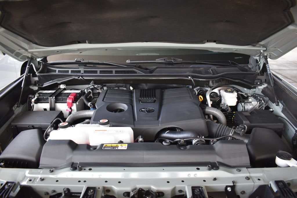 2025 Toyota Tundra 4WD SR5