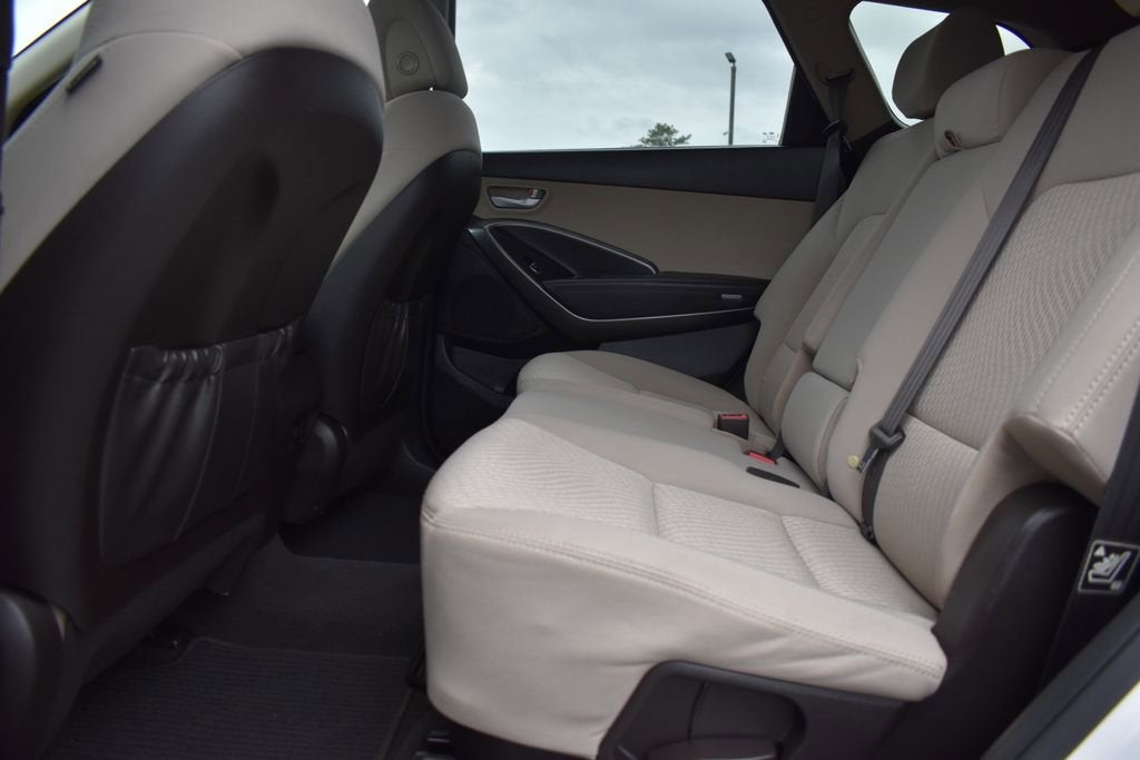 2017 Hyundai Santa Fe SE