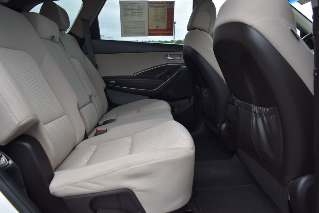 2017 Hyundai Santa Fe SE