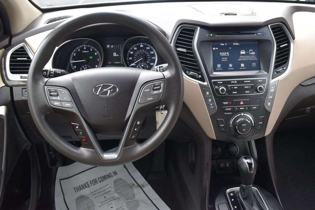 2017 Hyundai Santa Fe SE